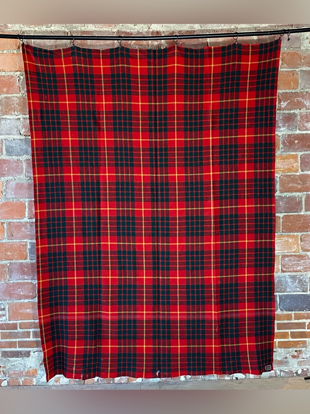 Vtg Chippewa Woolen Mills Red Green Yellow Plaid Wool Camp Blanket 60”x81”